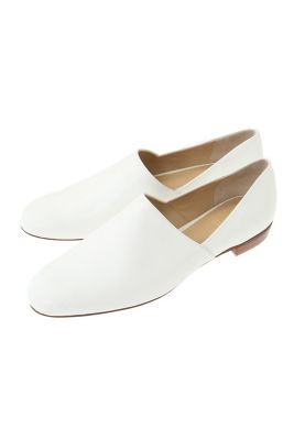 SIDE CUT STACKED HEEL FLAT SHOES