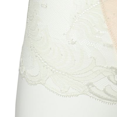 テラス３　ヒップハングショーツ
